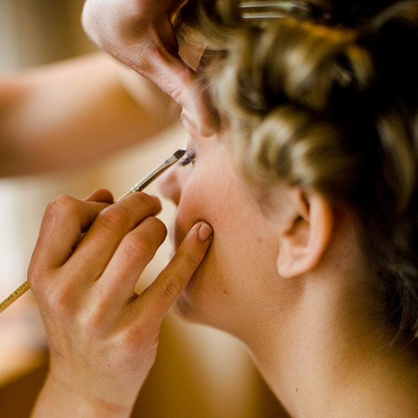 colorado wedding getting ready